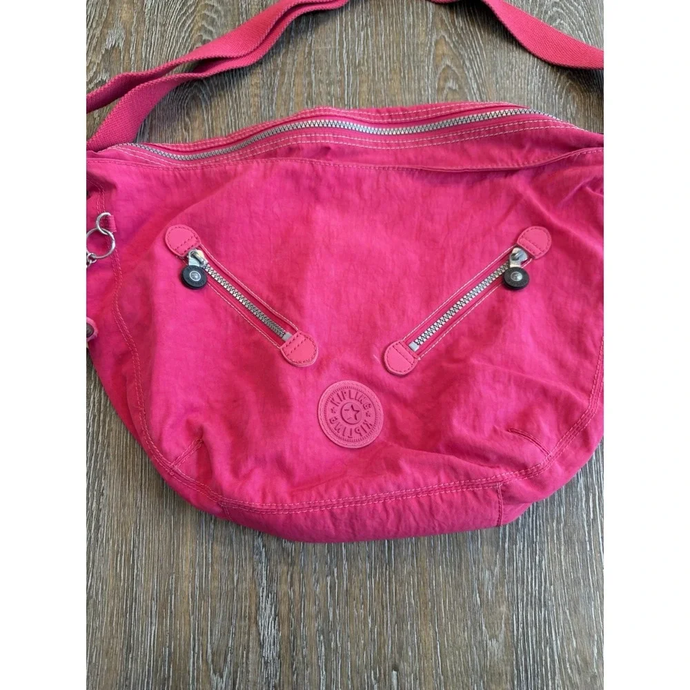 Kipling Farrah Hot Pink Large Shoulder/Crossbody Hobo Bag Lightweight Travel EUC